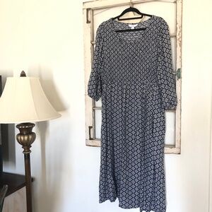 Croft & Barrow 1X Women's Dress Navy Blue and White Smocked Relaxed Fit
